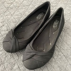 Seychelles memory foam flats